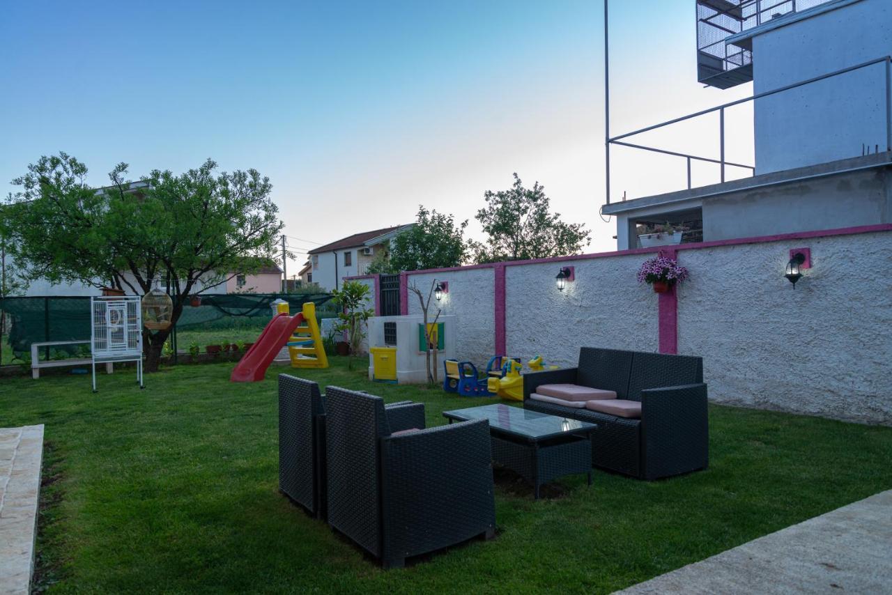 Apartman Mona Ποντγορίτσα Εξωτερικό φωτογραφία