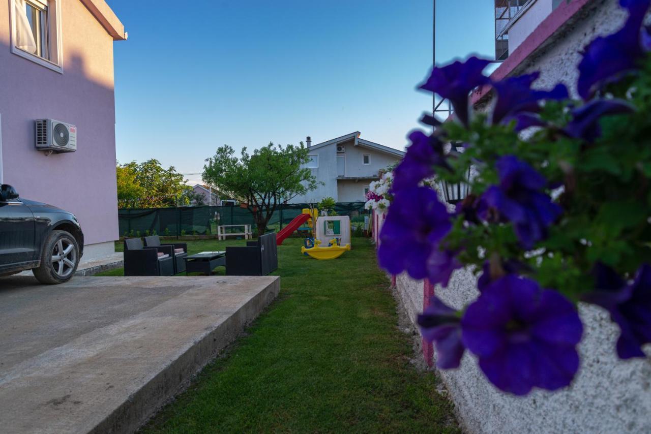 Apartman Mona Ποντγορίτσα Εξωτερικό φωτογραφία