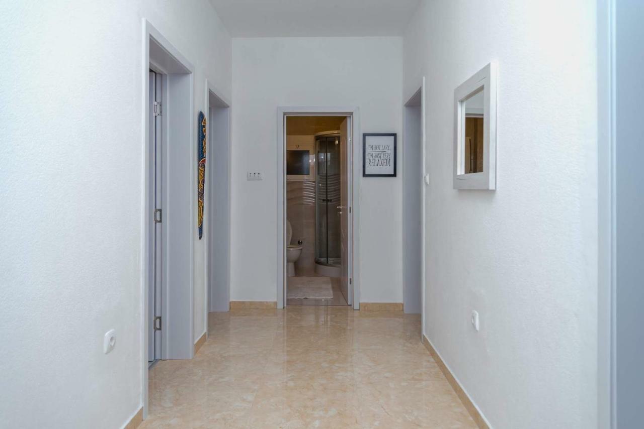 Apartman Mona Ποντγορίτσα Εξωτερικό φωτογραφία